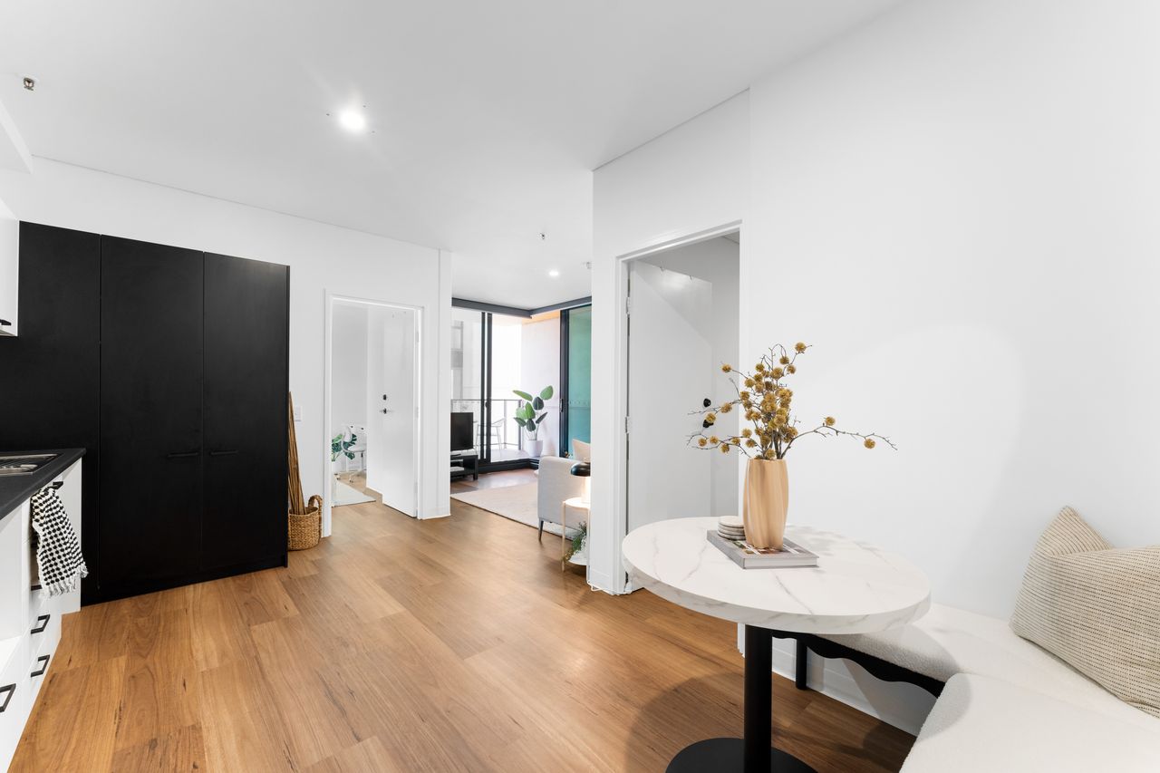 Adelaide apartment Airbnb renovation, view 10
