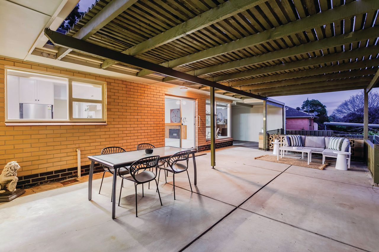 Panorama real estate staging, view 1